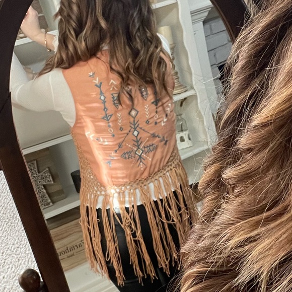 Kori light pink and blue Aztec inspired fringe vest - Picture 3 of 12